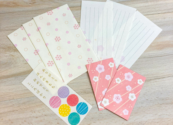 意外と知らない！ポチ袋のサイズとお札の入れ方のマナー 包むことは、伝えること。小さな袋に込める日本の贈り文化。